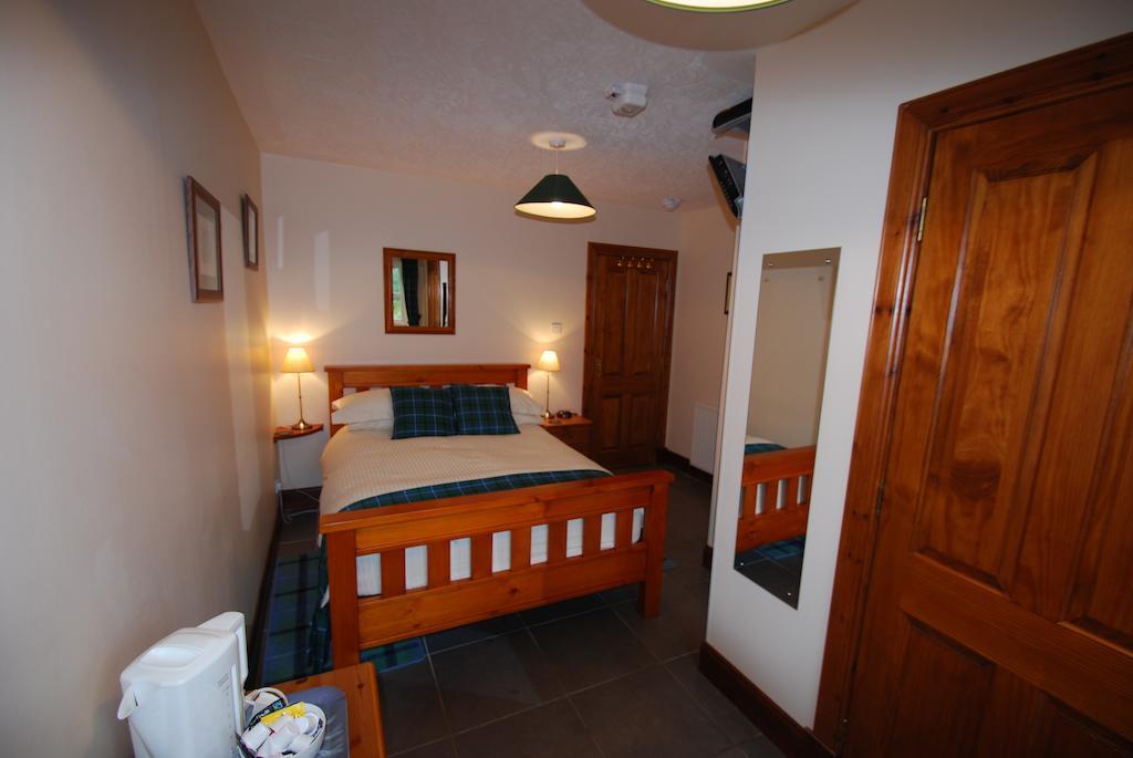 إينفيرنيس Dunlichity House Bed And Breakfast الغرفة الصورة
