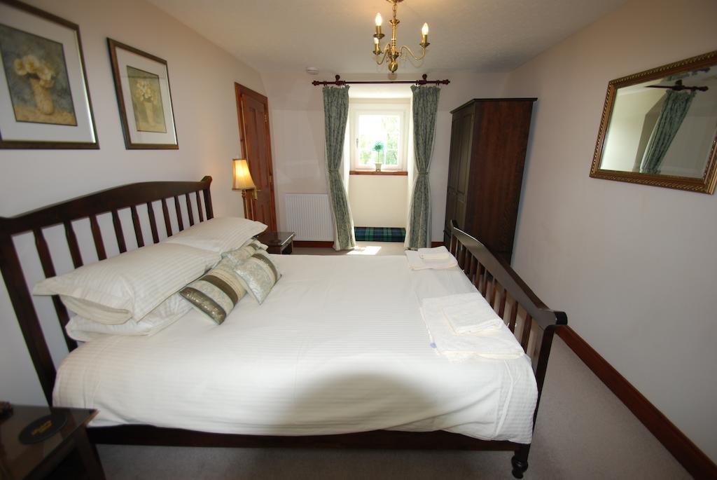 إينفيرنيس Dunlichity House Bed And Breakfast الغرفة الصورة